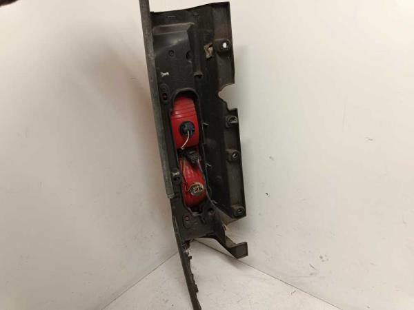 FEU ARRIERE DROIT RENAULT TRAFIC, OPEL VIVARO, NISSAN PRIMASTAR 06/2009-2014 - Vue 2